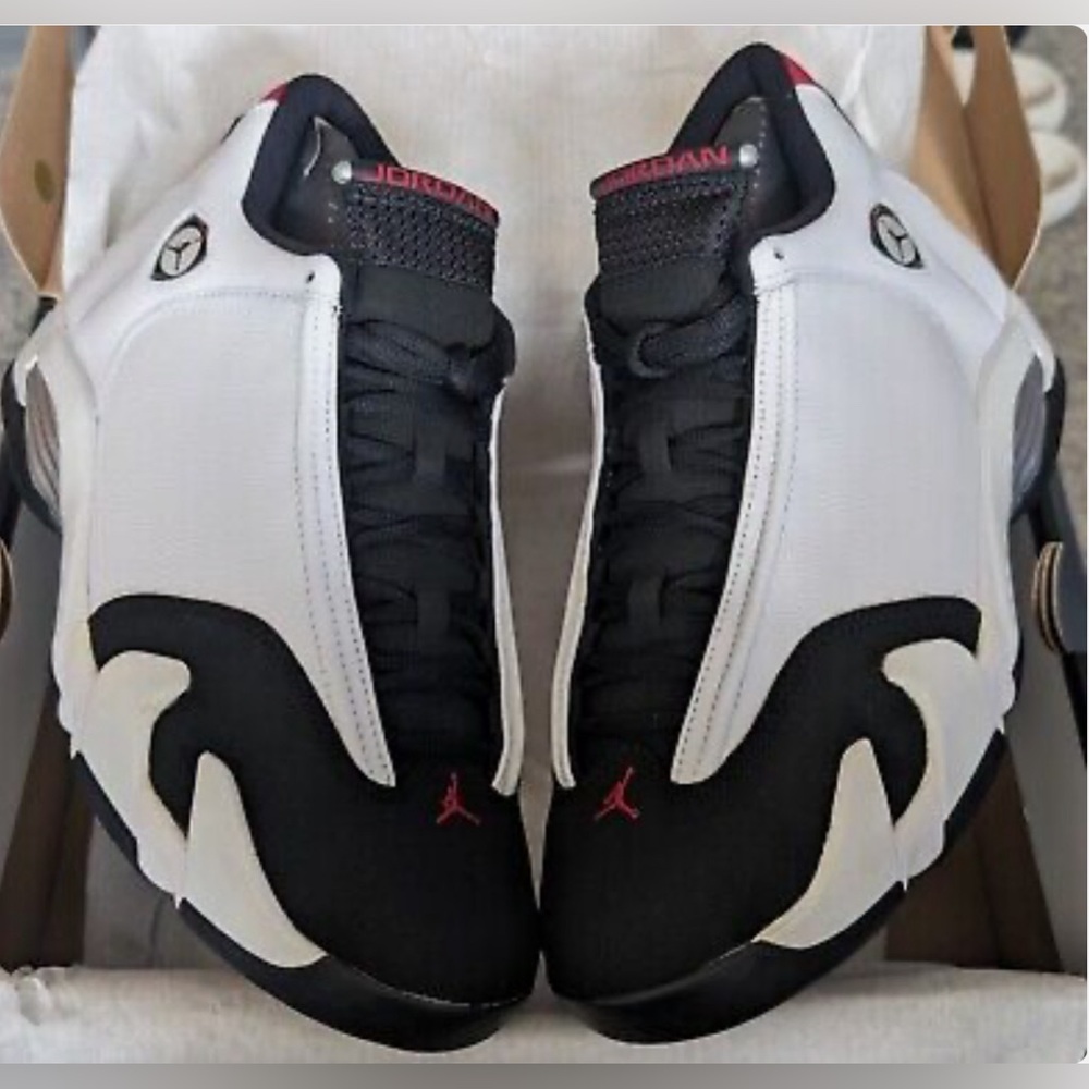 Jordan 14 Retro: Black Toe- Grade School Sz 5.5